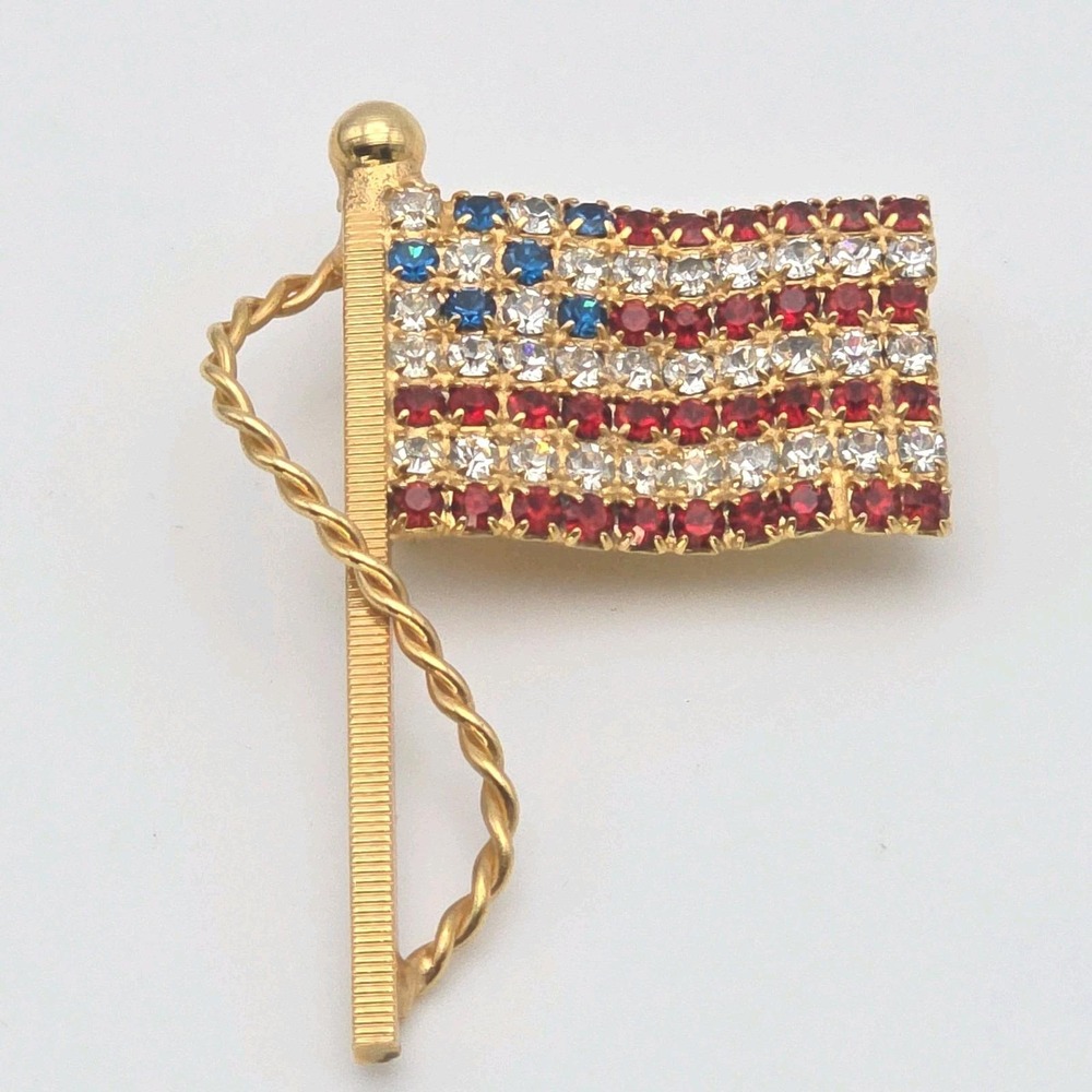 Vintage American Flag Brooch Pin Crystal Studded Red White Blue Gold Tone 2"